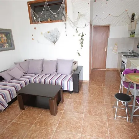 Apartman In 5627 *