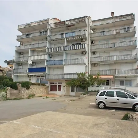 In 5627 * Crikvenica